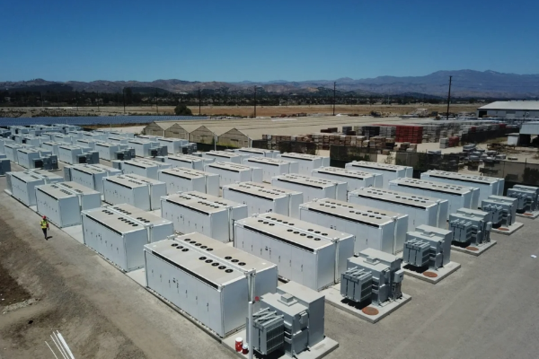 Strata Closes on $559M for 1 Gwh Battery Storage Project in Arizona