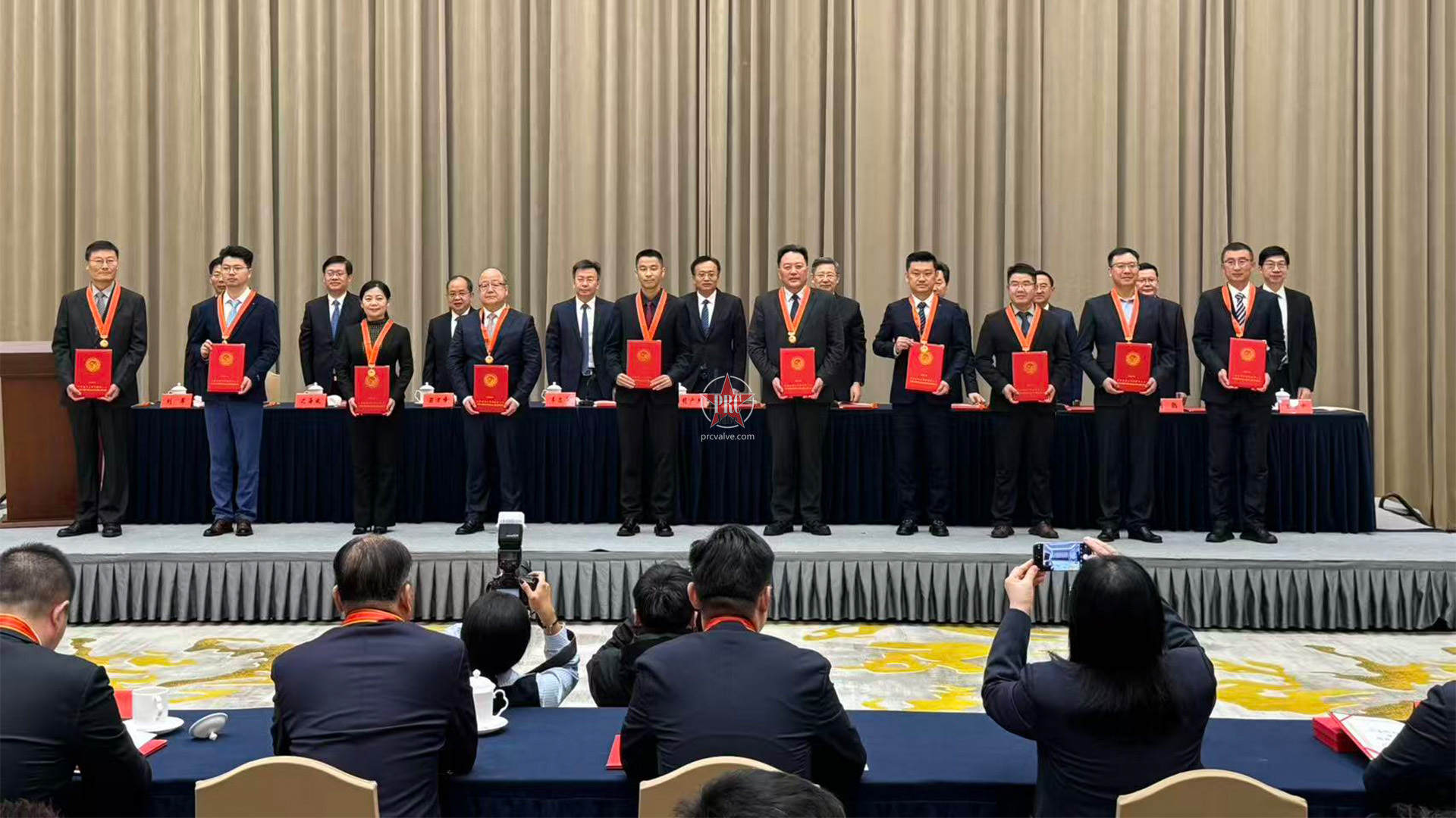 热烈祝贺！江苏苏盐阀门董事长韩正海荣获第八届“江苏省非公有制经济人士优秀中国特色社会主义事业建设者”称号