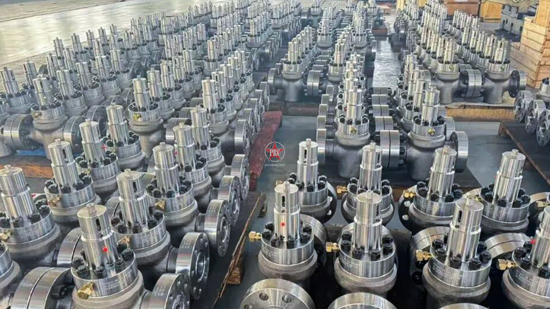 3000台高压平板阀启运海外：奥威集团以实力开启2026高质量发展新篇章