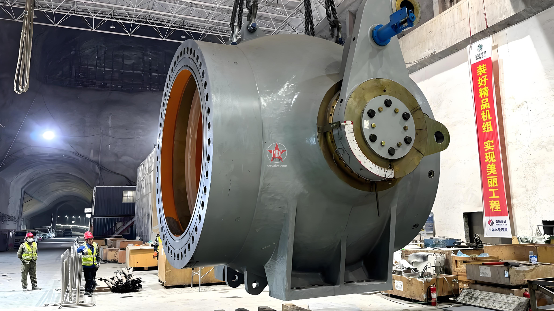 重约183.5吨 | 易县抽水蓄能电站4台机组进水球阀全部吊装就位